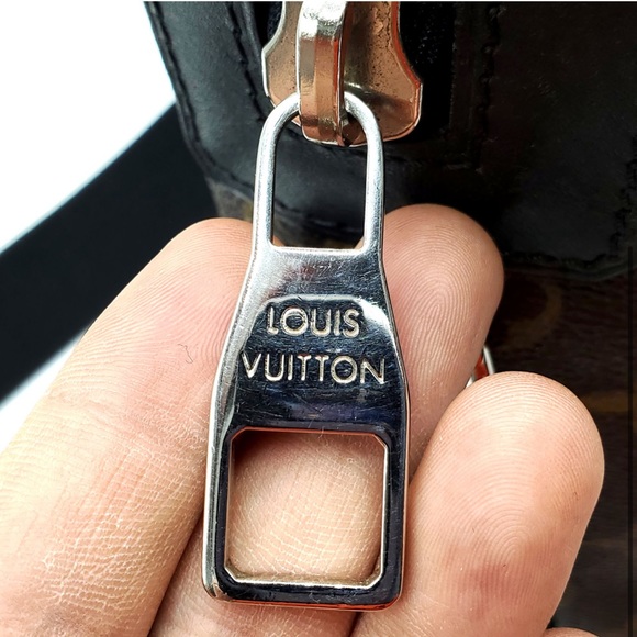 Vintage Louis Vuitton Laptop Bag🤎 - Picture 8 of 14